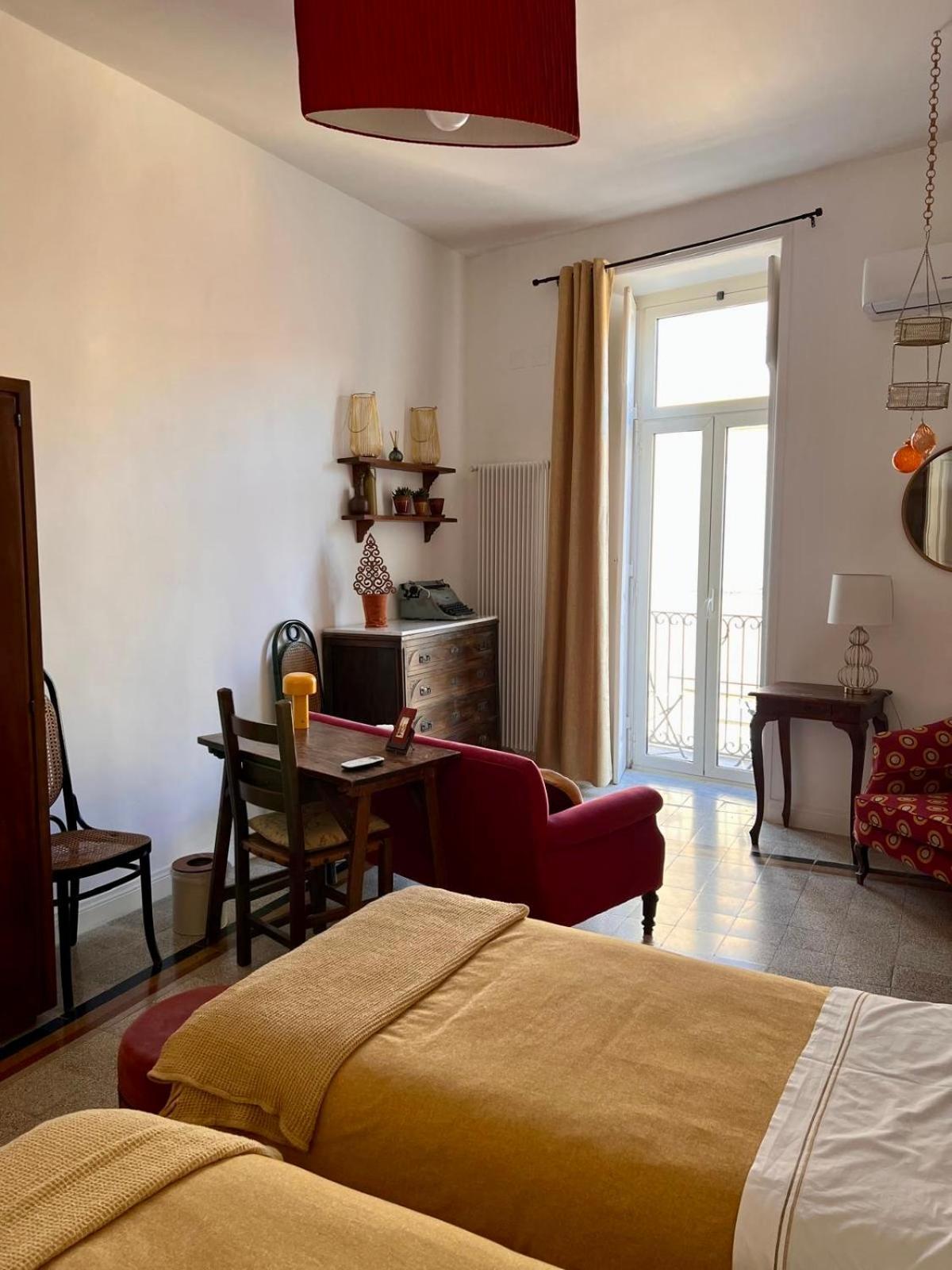 Le Scale Del Principe Apartment Naples Exterior photo